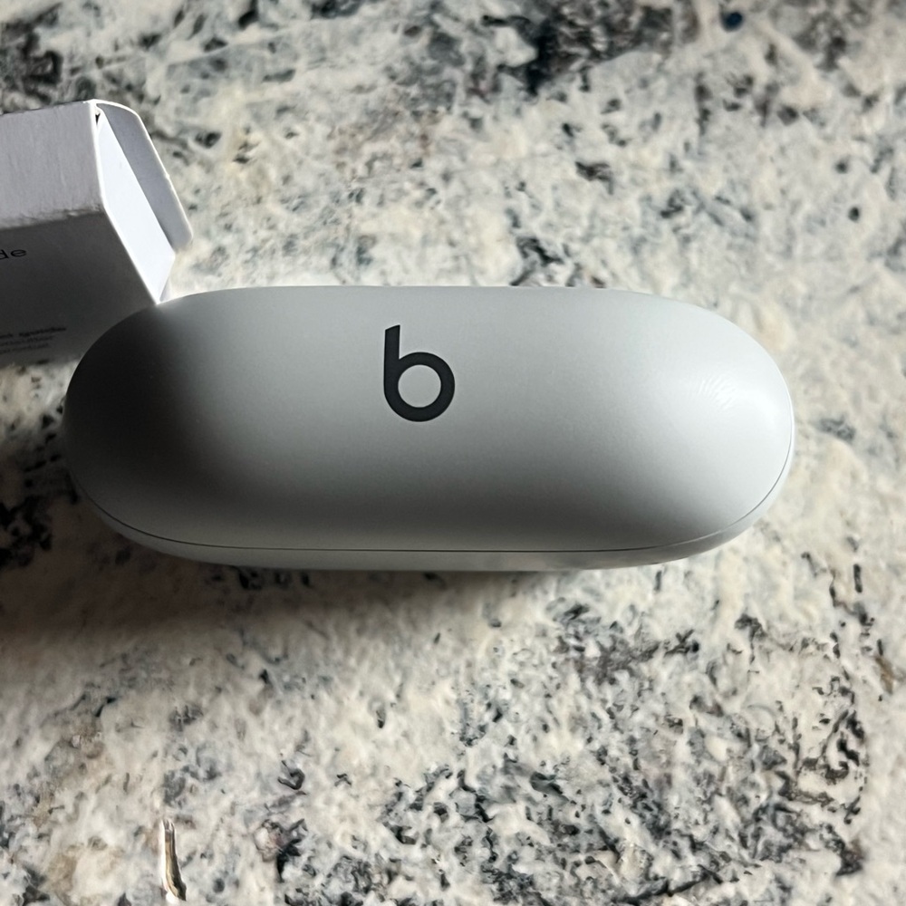 Beats by Dre White Earbud Headphones